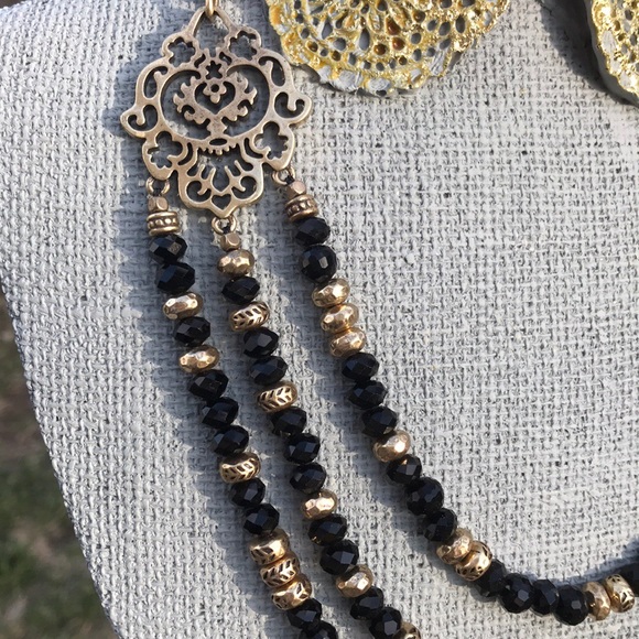 Lucky Brand 3 Tier Necklace - Picture 2 of 3